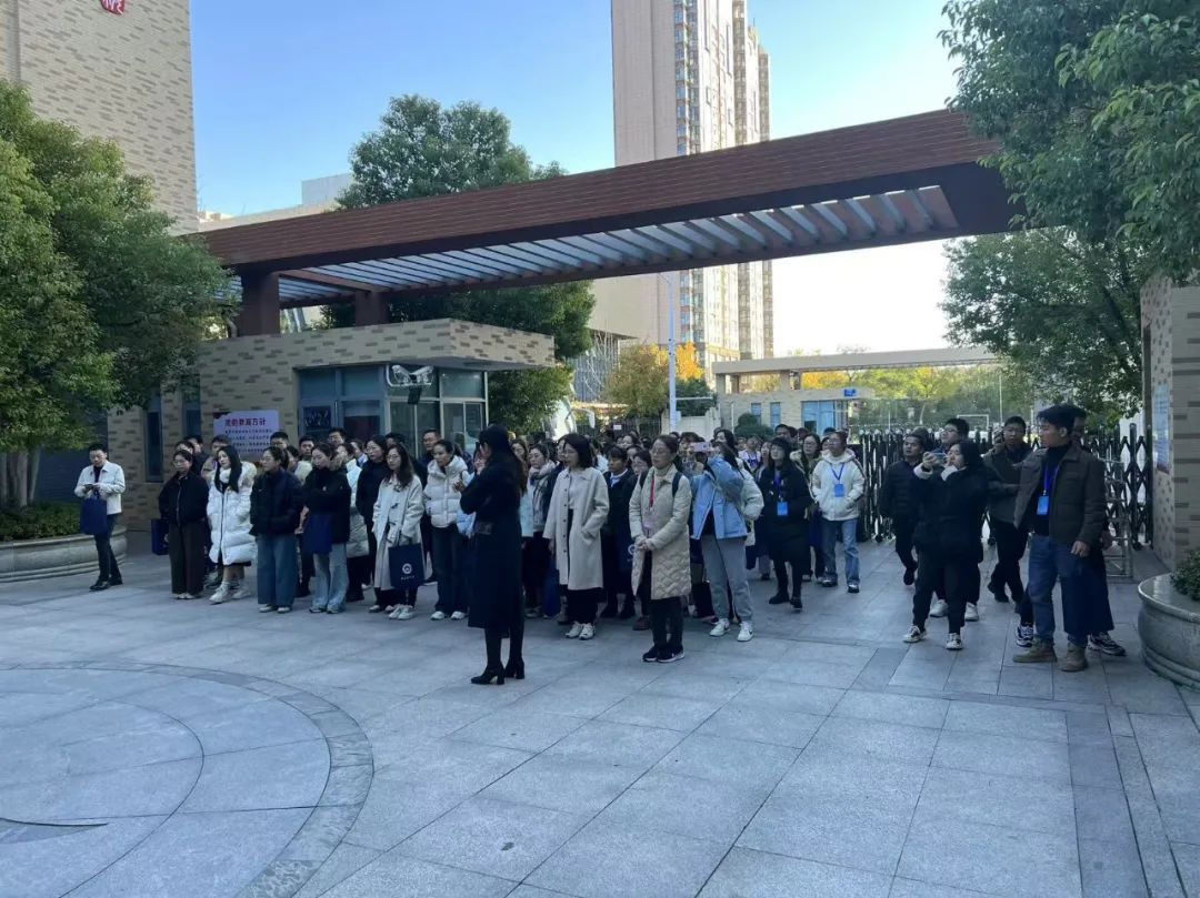 【相长·校园】南京市立贤小学迎来福建省乡村优秀青年教师---专题研修班参观学习