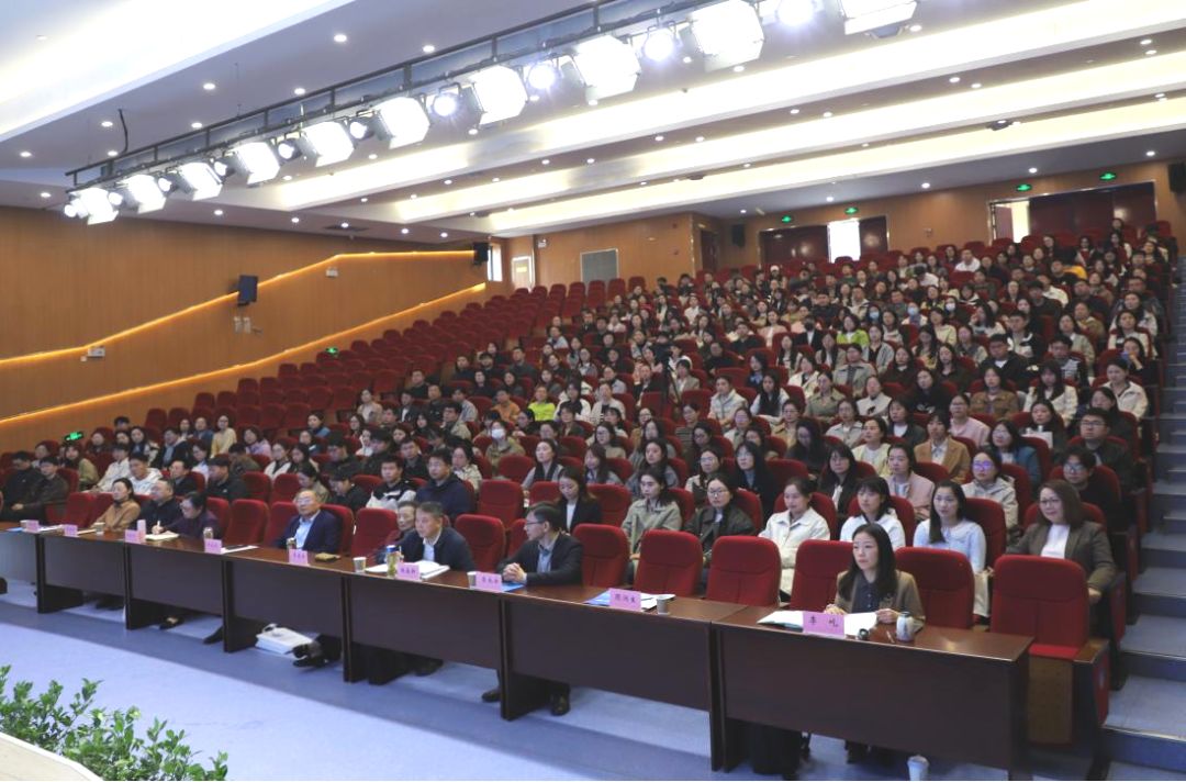 2025年全省中小学班主任专业提升研修活动在泰州圆满落幕