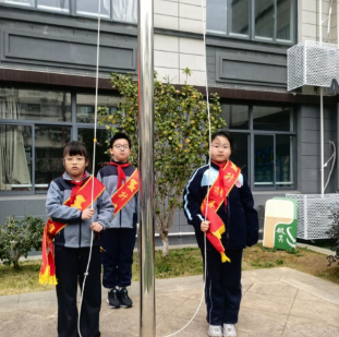 【微笑后小】整洁校园我参与,健康卫生我践行丨四(3)中队主题升旗仪式