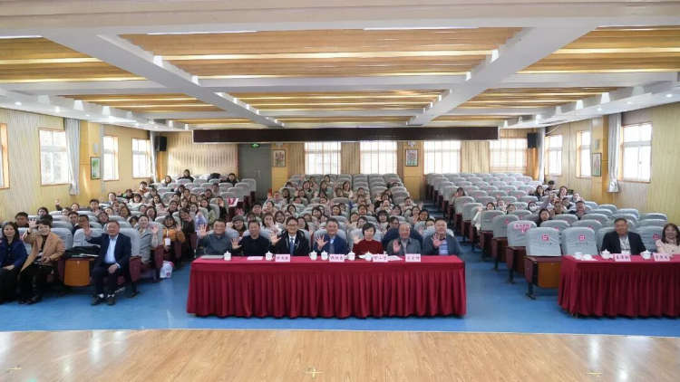 2025行知教育共享年会在宁召开 海内外专家共话教育创新